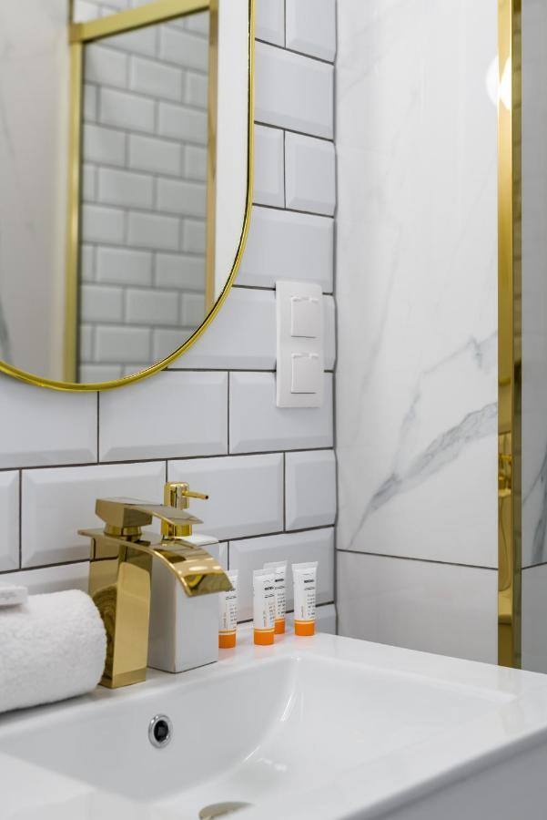 Modern Studio Apartments Poznan City Center By Noclegi Renters ภายนอก รูปภาพ