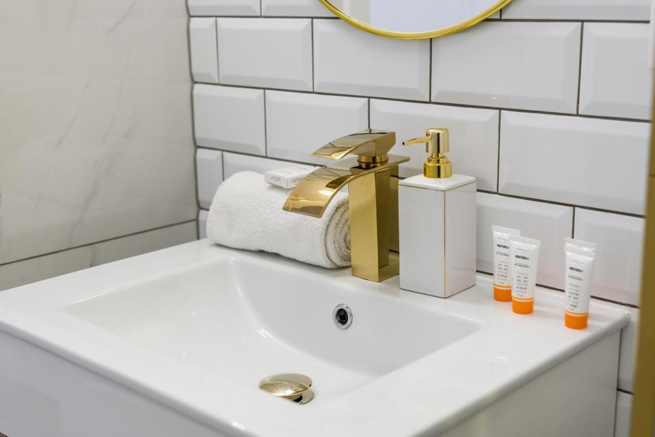 Modern Studio Apartments Poznan City Center By Noclegi Renters ภายนอก รูปภาพ